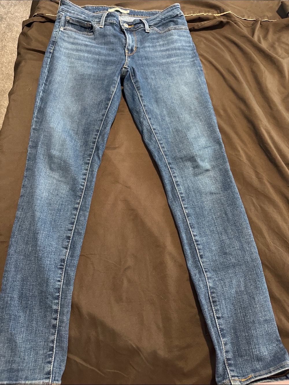 Levi's Women's Skinny Jeans in Medium Blue Wash